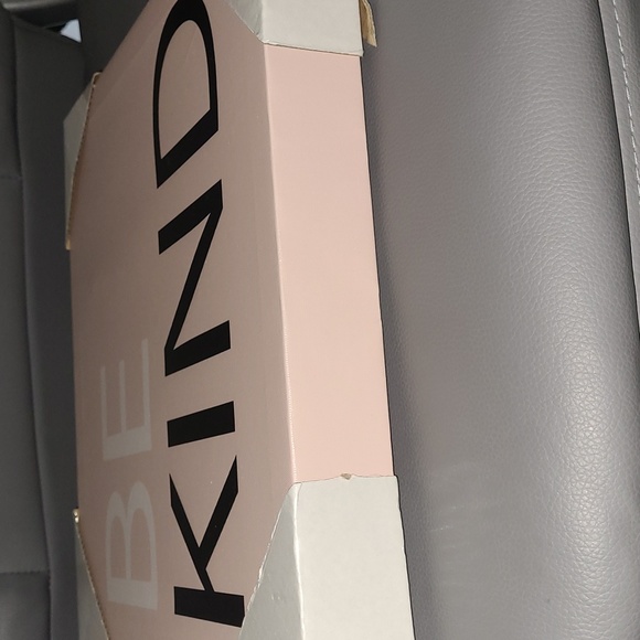 💕NWT BE KIND Wall Art💕12x12 - Picture 6 of 6